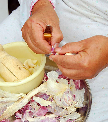Peeling Garlic